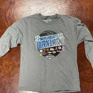 NWT 2021 SEC TOURNAMENT SHIRT